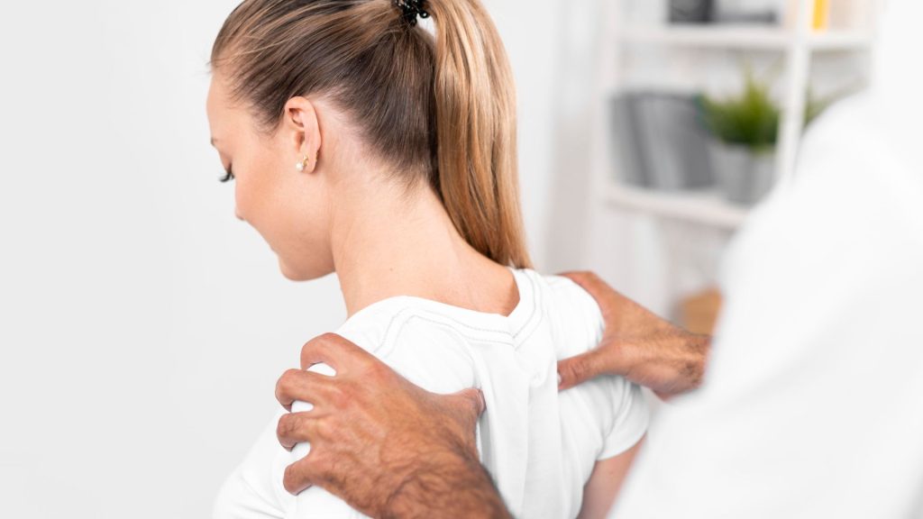 Rehabilitación tras una lesión medular: cómo es el proceso y qué tratamientos ayudan a recuperar la máxima autonomía Rehabilitación tras una lesión medular: cómo es el proceso y qué tratamientos ayudan a recuperar la máxima autonomía