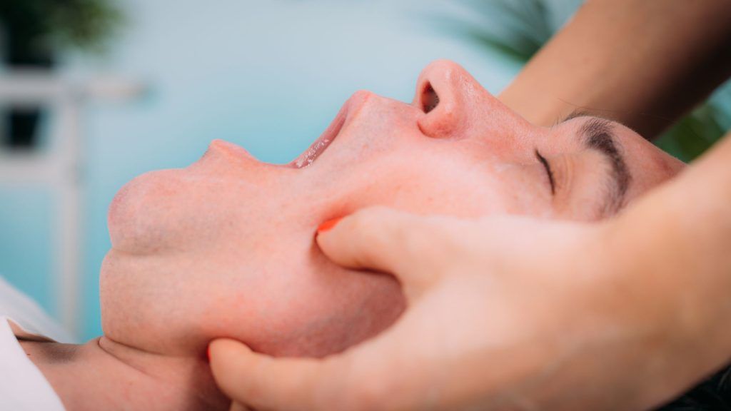 Indicaciones del tratamiento de la parálisis facial mediante fisioterapia

